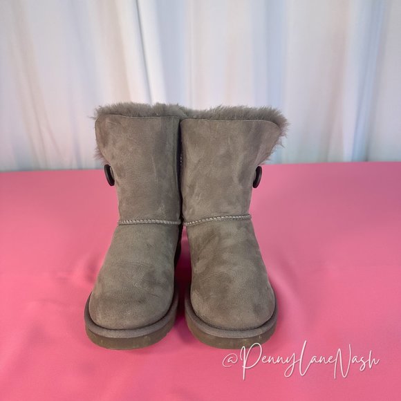 UGG Bailey Button Sheepskin Suede Winter Boots 5803 Gray Size 7 - Picture 2 of 13